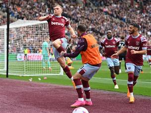 בואן שובר את הלב של אוהדי ארסנל (Getty)