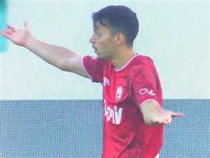 ב"ש ניסתה בעיקר מרחוק