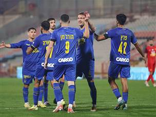 בדרך לניצחון קליל (צילום: לירון מולדובן)