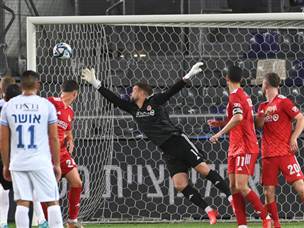 ונענשה עם שער השוויון (צילום: ברני ארדוב)