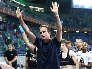 ורוני לוי לקח דרבי ראשון כמאמן הפועל חיפה (צילום: דני מרון)