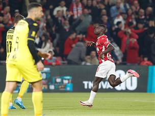 אבל על הדשא, היתה רק אחת (צילום: אלן שיבר)