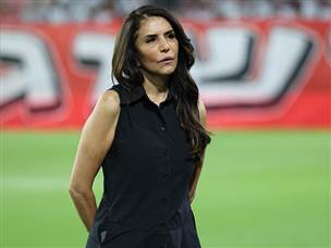 וכך גם הבעלים אלונה ברקת (דני מרון)