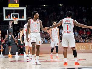 אבל במחצית השנייה הפועל נחלשה (Photo by Panagiotis Moschandreou/Euroleague Basketball via Getty Images)