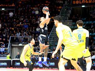 שהתקשתה להתמודד מול אדוורדס ו-וירטוס (Photo by Luca Sgamellotti/Euroleague Basketball via Getty Images)