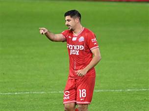 ביטון כבר קבע 1:3 (ברני ארדוב)