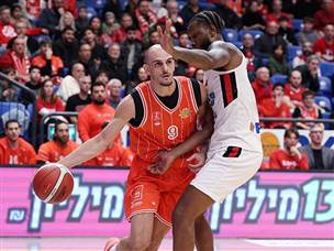 הגליל נתנה פייט ברבע הראשון (צילום: אלן שיבר)