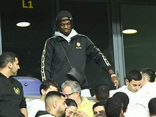 קונאטה הגיע לצפות בקבוצתו החדשה (ברני ארדוב)