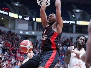 היתה חזקה יותר (צילום: אלן שיבר)