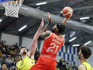 אונגנדה ניצח את האקסית (אלן שיבר)