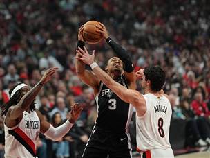 אבדיה ופורטלנד איבדו יתרון דו ספרתי וירדו ל-2:1 מול הספרס