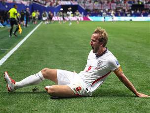 צמד אדיר לקפטן (Michael Reaves/Getty Images)