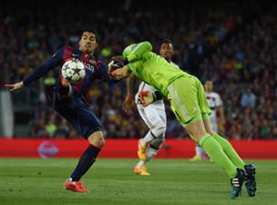 הופעה גדולה לנוייר, עד שמסי הגיע (getty)