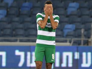 תמונה אחת ששווה הכל. עוואד מתוסכל (צילום: יוסי שקל)