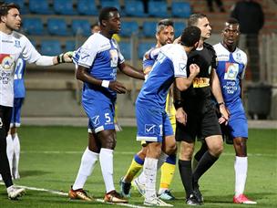 אדלר. חזר בו מהפנדל, שלף אדום מפוקפק (יוסי שקל)