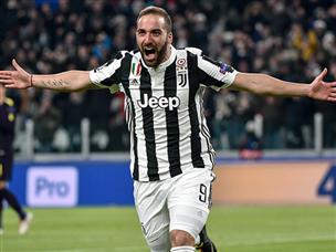 יובנטוס חייכה ראשונה, היגוואין היה בטוח שהוא הגיבור (getty)