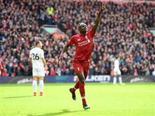 מאנה השלים מהפך. ליברפול עדיין חזק במאבק על האליפות (GETTY)