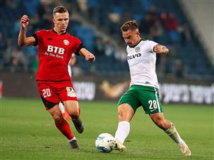 הברומטרים במרכז השדה. פלקושצ'נקו וקארצב (אלן שיבר)