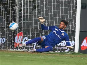 גלזר. השוער של נס ציונה לא הצליח להביא את הניצחון לקבוצה שלו (אלן שיבר)