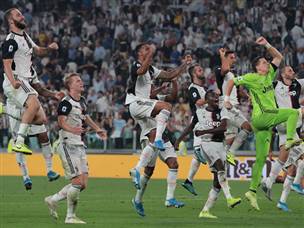 שחקני יובנטוס מאושרים בסיום (Getty)