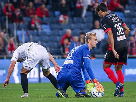 משחק חלש של האדומים (מאור אלקסלסי)