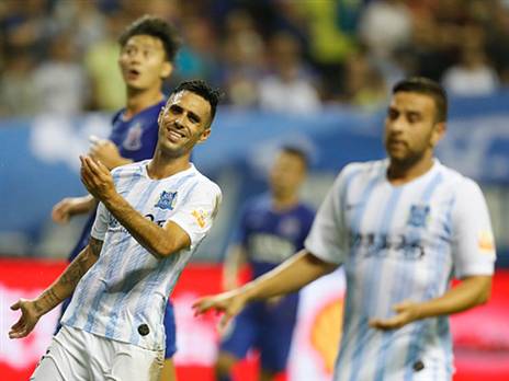 זהבי וסבע. בקרוב על הדשא שוב? (Getty images)