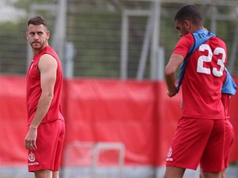 האדומים חזרו למגרשים (הפועל ת"א האתר הרשמי)