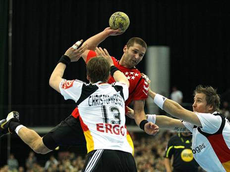 פומרנץ באולסטאר הבונדסליגה. (Claus-Bergmann)