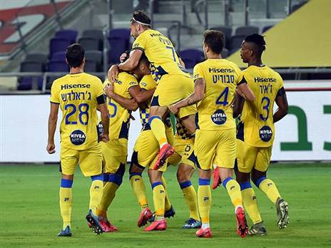 לא כאן כדי לבדר, מכבי ת"א (ברני ארדוב)