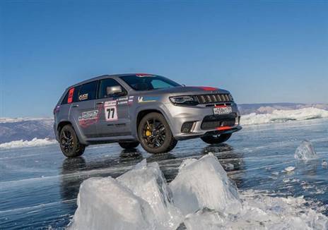 ג'יפ גרנד צ'ירוקי, כאן בגרסת טרקהוק עם 720 כ"ס