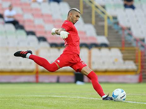 שאבי. יעמוד לרשות אלישע לוי (לירון מולדובן)