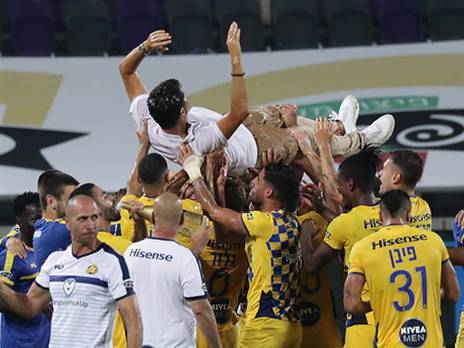 מקצוען אולטימטיבי, איביץ' (אלן שיבר)