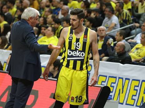 ולנסיה תשים את ידיה על דה קולו? (getty)