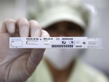 בדיקת קורונה. אופ"א תממן (Getty)