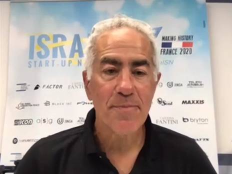 אדמס במסע"ת