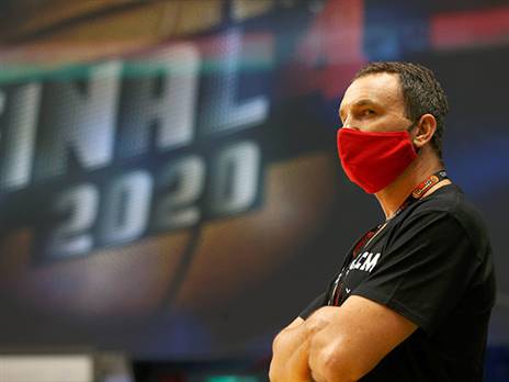 חומסקי מדבר על הכל (אלן שיבר)