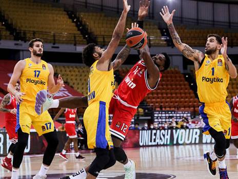 משחק מלא באקשן בפיראוס (getty)