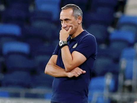 ביקורת על המערך. דוניס (אלן שיבר)