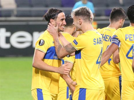 ינוח בשל העומס. פשיץ' (צילום: אודי ציטיאט)