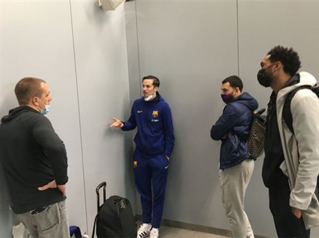 נותר תקוע באיסטנבול. הרטל