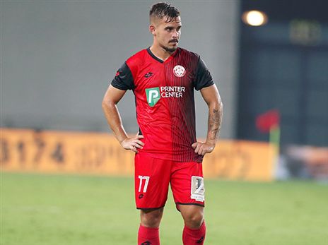 בספק למפגש עם מכבי פ"ת, פלוקשצ'נקו (אלן שיבר)