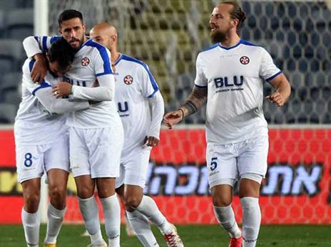 ברקמן וחבריו. צעד מעלייה (ברני ארדוב)