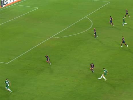 דוד היה בנבדל? (צילום מסך)