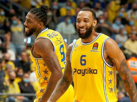 "וויליאמס היה השחקן הטוב על המגרש" (אלן שיבר)