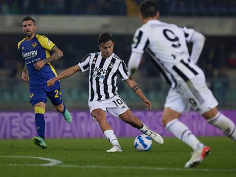 דיבאלה. יובה נראית אבודה (Getty)