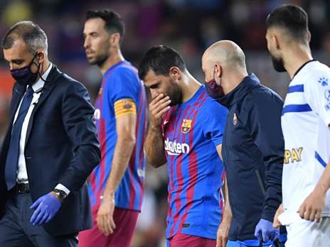 הקריירה של אגוארו בסכנה (GETTY)