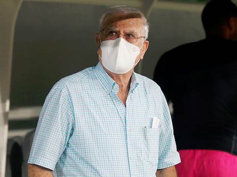 שחר. ייפרד מבן דב (אלן שיבר)