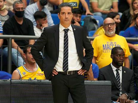 משחק 100 על הקווים בצהוב (אלן שיבר)