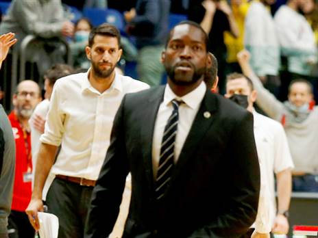 פרקינס. במכבי לא רוצים לראות אותו על הקווים בשלב הזה (אלן שיבר)