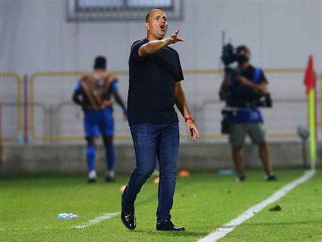 מקבל חיזוק. רן בן שמעון (לירון מולדובן)